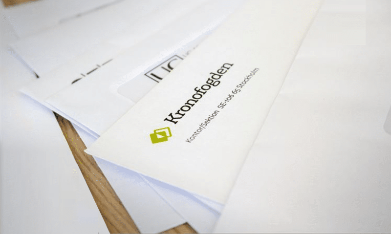 HUR TAR MAN SIG UR EN SKULDFÄLLA